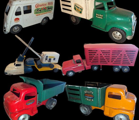 Vintage Toys, Sports Memorabilia & Toy Tractors – Cyber Monday Auction