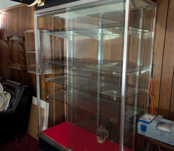 Delano “Dee” Kruzan Personal Property Auction