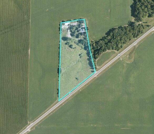 Online Only Real Estate Auction: 3920 N. US 24 Hwy – Astoria, IL