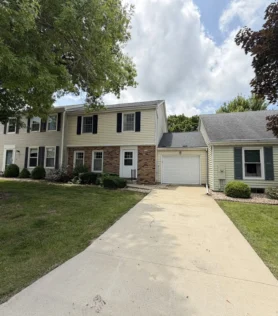 Online Only Real Estate Auction: 100 Arlington Drive, Macomb, IL