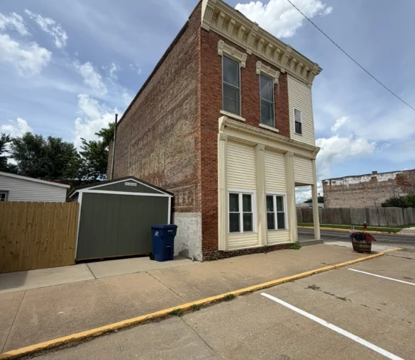 Online Only Commercial Real Estate Auction: 102 W. Depot Street, Colchester, IL