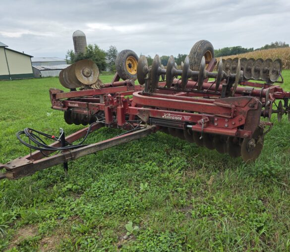 Allen and Clarice Blout Trust Farm Machinery & Other Online-only Auction